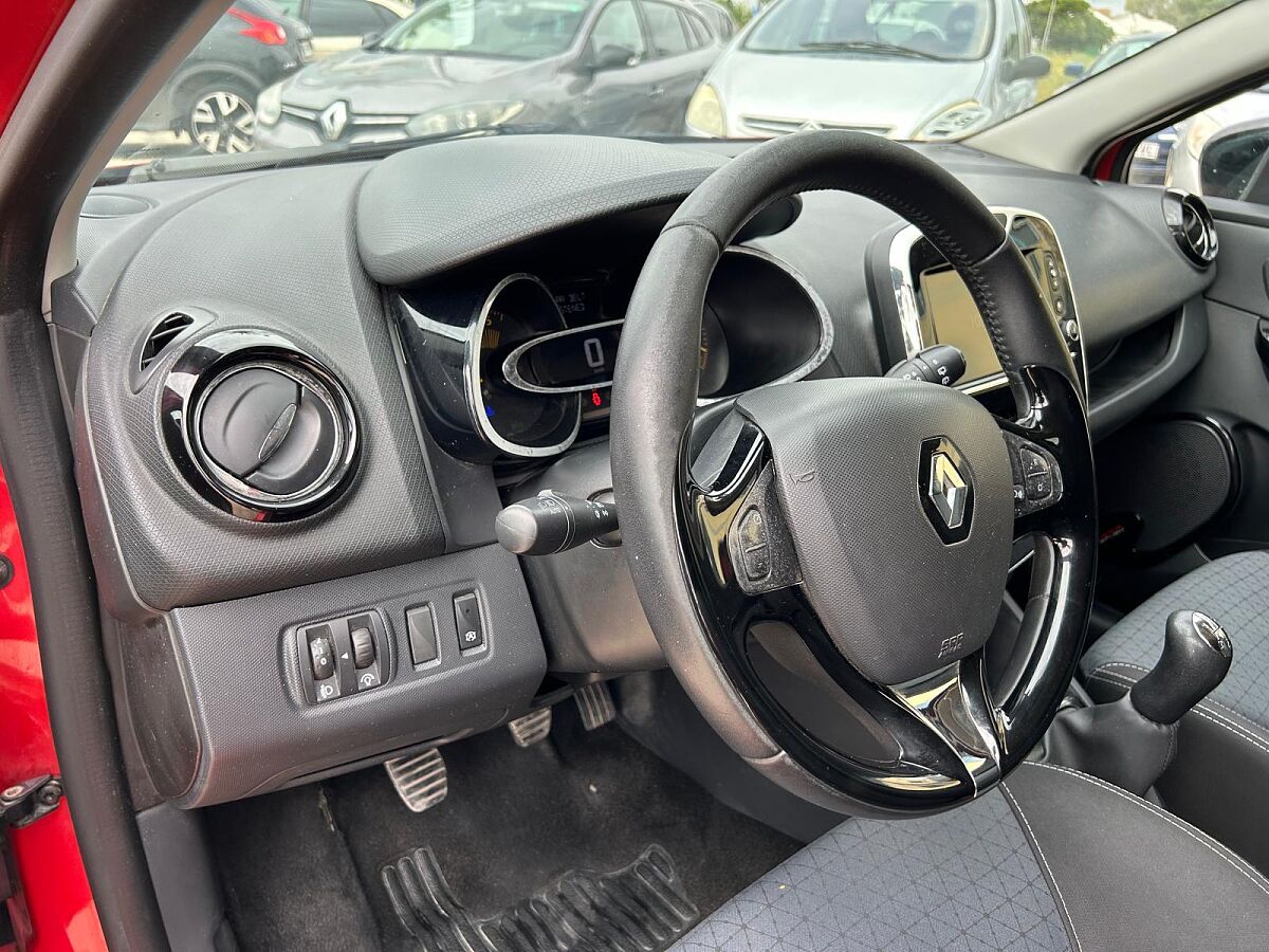 RENAULT CLIO DYNAMIQUE ESTATE 1.5 DCI SPANISH LHD IN SPAIN 70000 MILES 2014